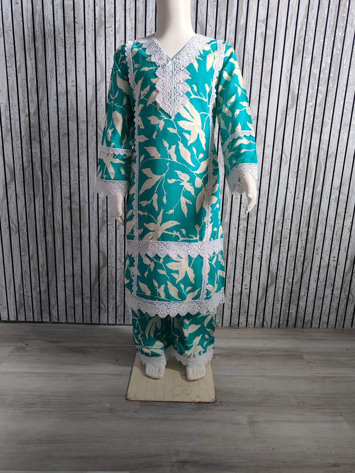 Girls' Floral Teal with White Lace Work Co-Ord Set (Age 4-13, Size 24-34)